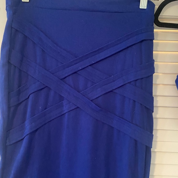 Never worn! Cute skirt set - Picture 3 of 4